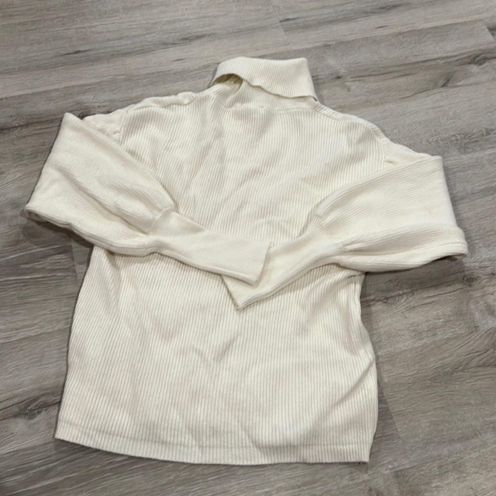 Knit sweater